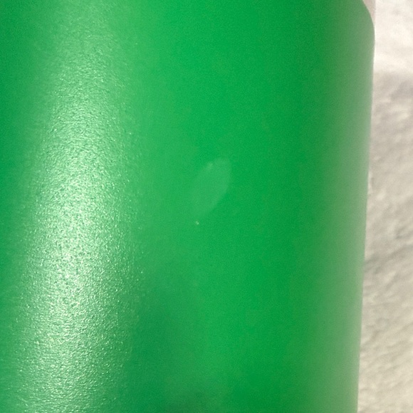 Stanley Emerald Green Travel quencher Tumbler with Handle - Picture 9 of 10